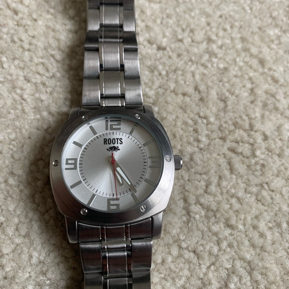 Roots Steel RS 101 stainless steel quartz mens watch - Picture 3 of 8